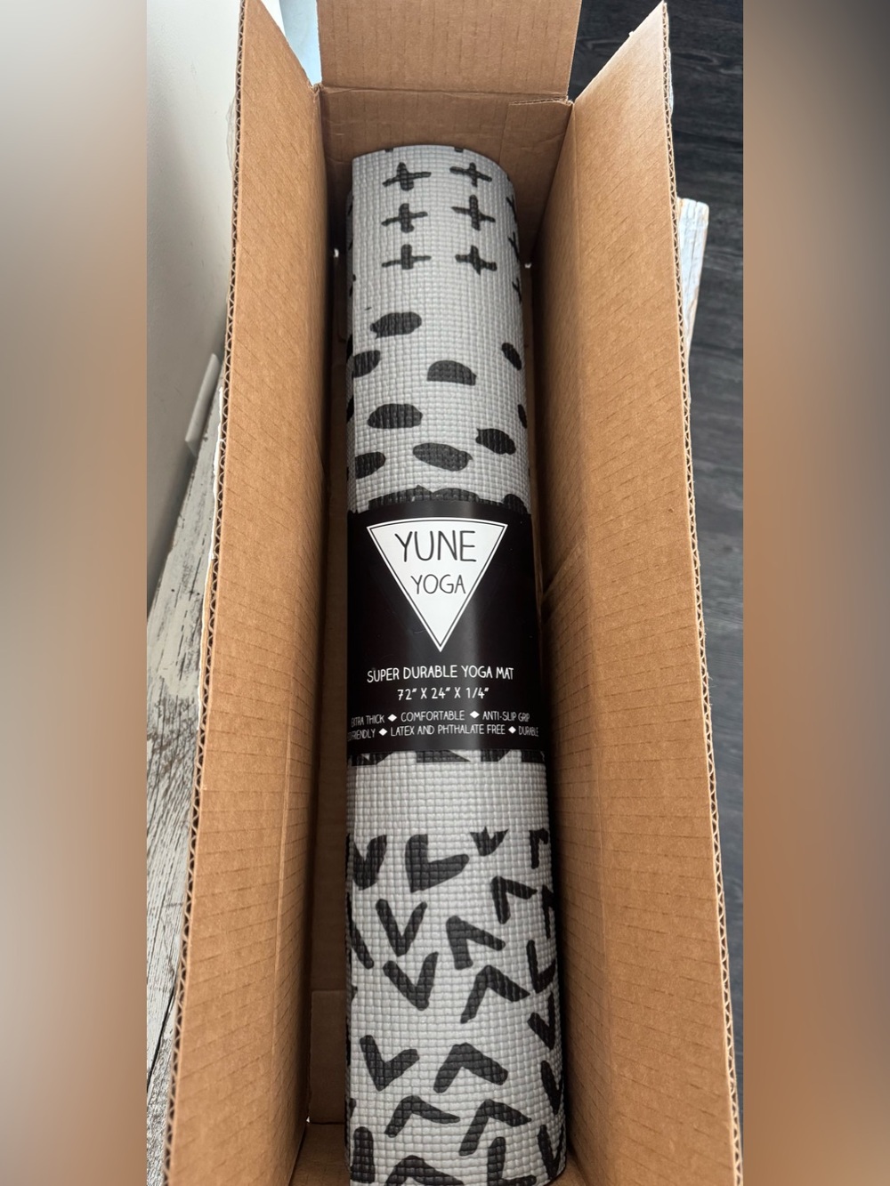 Yune Yoga Bowie Mat 6MM. Brand New! Ready to ship!